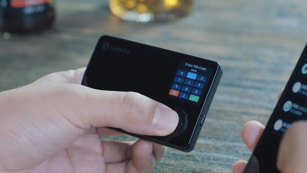 Hot Vs. Cold Wallets: Key Differences, And Why It's Important To Own A Cold Wallet
